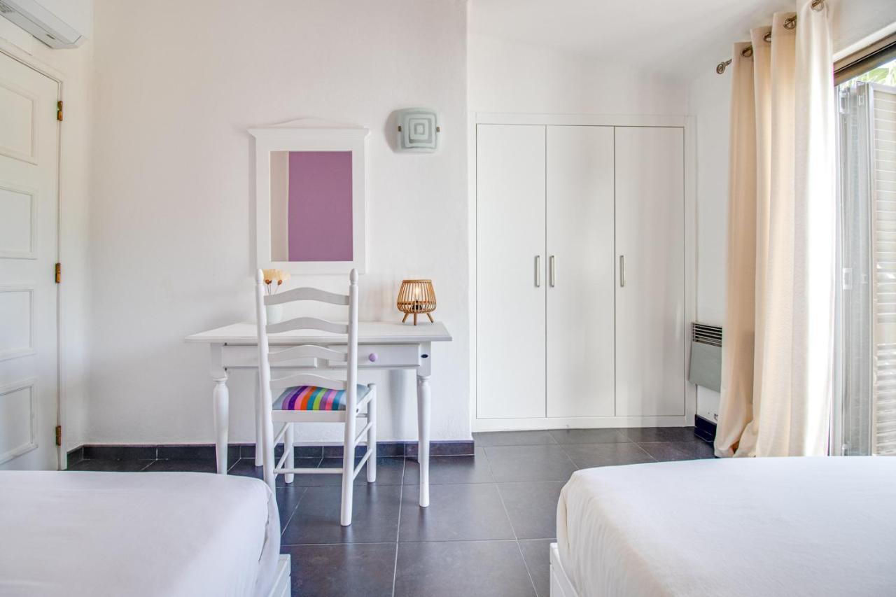 Appartamento Seaside Retreat With Pool, Ac, And Fast Wi-Fi Albufeira Esterno foto